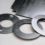 Tanged reinforced graphite gaskets